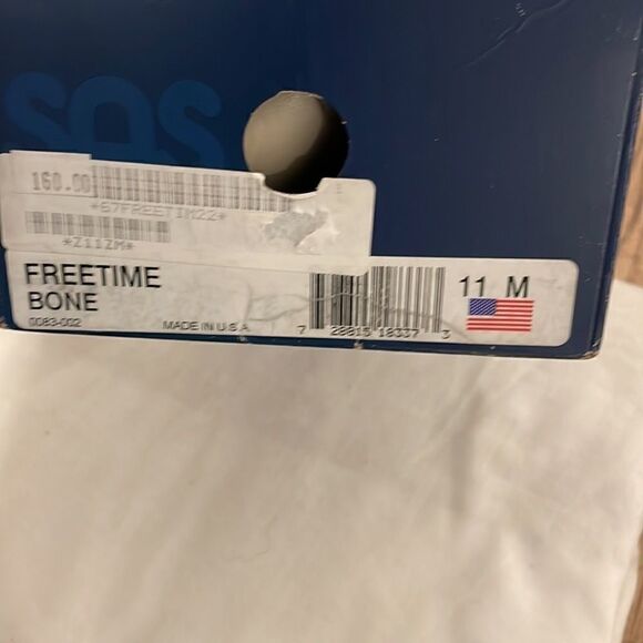 SAS CREAM COLORED SNEAKERS.  NEW - Picture 9 of 9